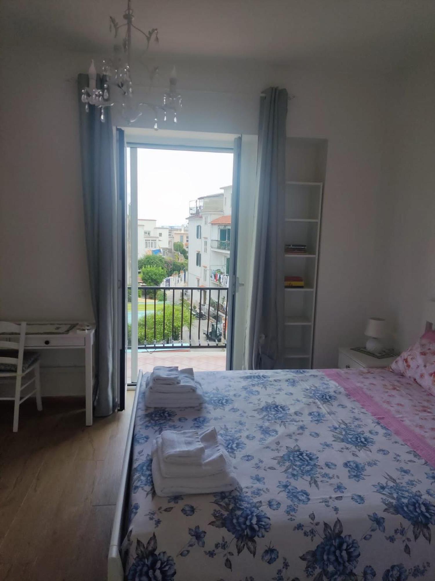 Holiday Home Ischia ايسكيا المظهر الخارجي الصورة